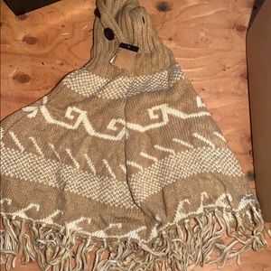 Steve Madden new with tags sweater poncho one size